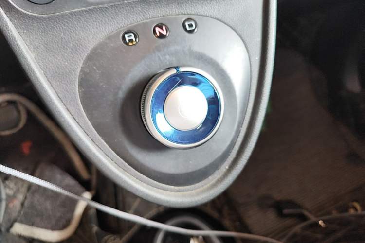 Used ORA Black Cat 2021 351 km Standard Version Gear Lever