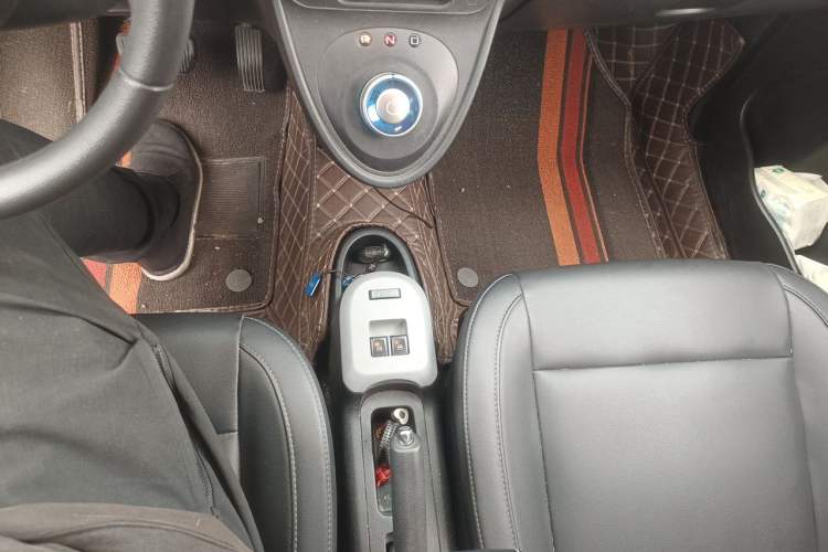 Used ORA Black Cat 2021 351 km Standard Version Gear Lever