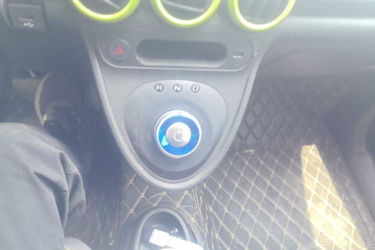 Used ORA Black Cat 2021 351 km Standard Version Gear Lever
