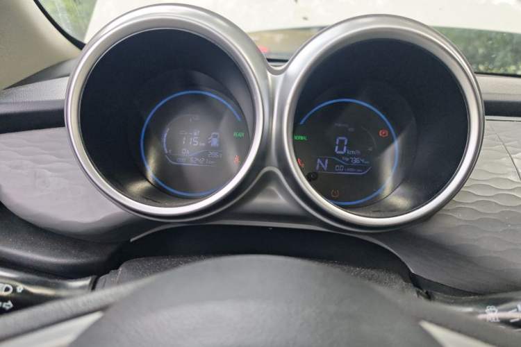 Used ORA Black Cat 2021 301 km Basic Version Instrument Cluster