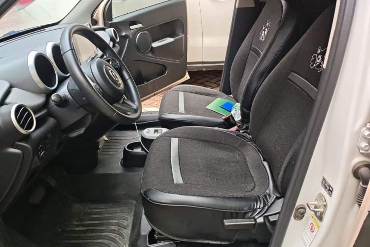 Used ORA Black Cat 2021 351 km Luxury Version Left Front Seat