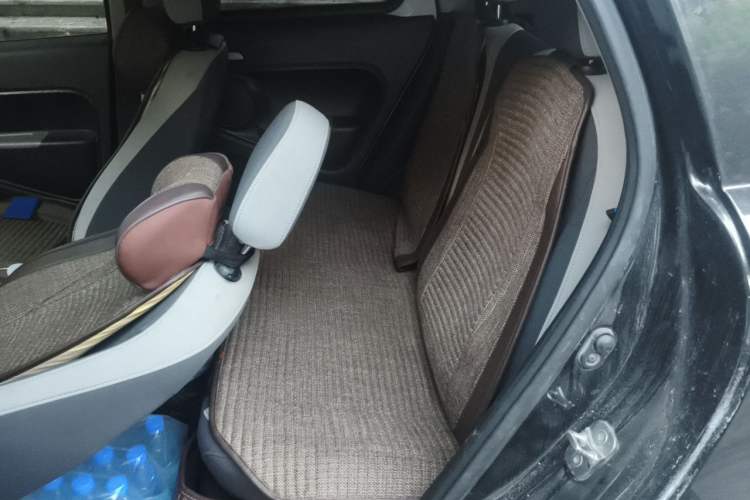 Used ORA Black Cat 2021 301 km Basic Version Left Rear Seat