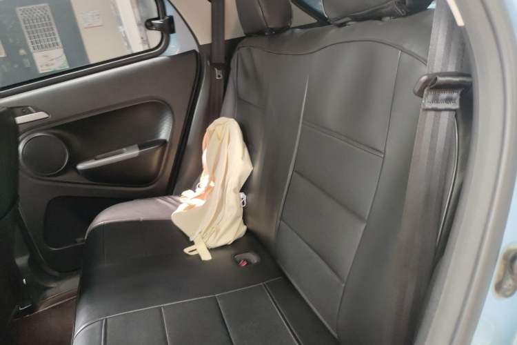 Used ORA Black Cat 2021 301 km Basic Version Left Rear Seat