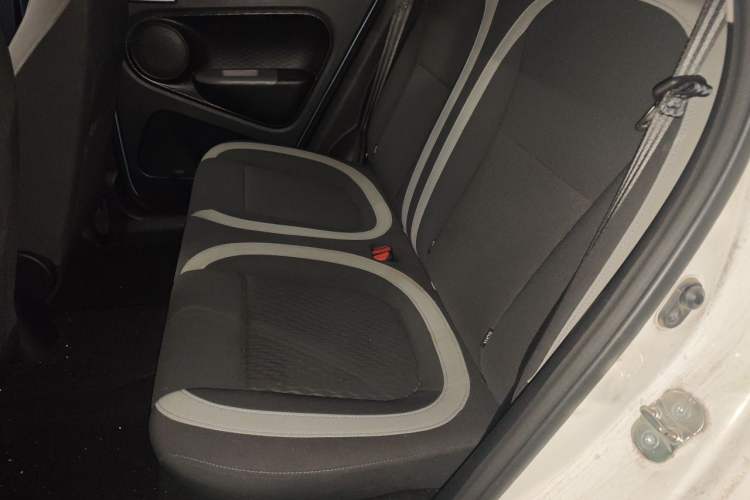 Used ORA Black Cat 2021 301 km Basic Version Left Rear Seat