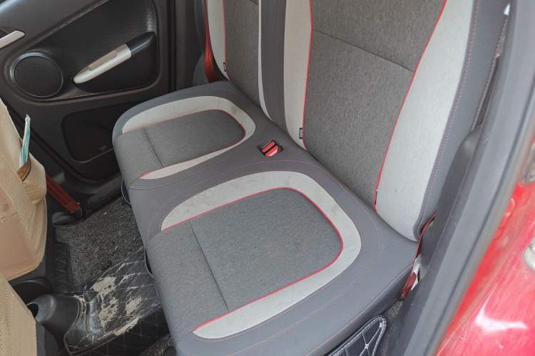 Used ORA Black Cat 2021 301 km Basic Version Left Rear Seat