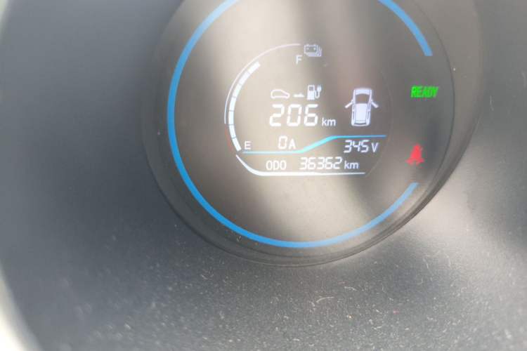 Used ORA Black Cat 2021 351 km Luxury Version Odometer Close Up