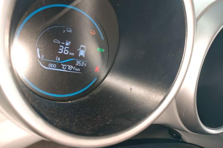 Used ORA Black Cat 2021 301km Cute Pet Edition Odometer Close Up