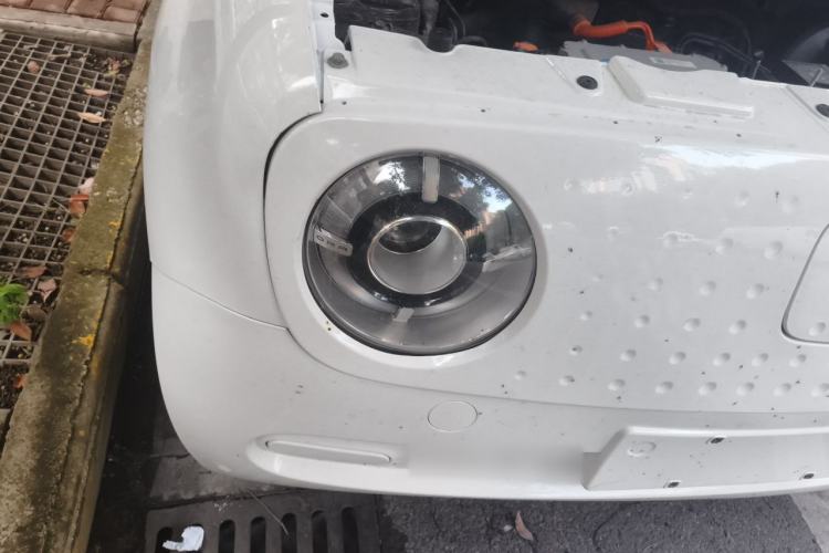 Used ORA Black Cat 2021 301 km Basic Version Right Front Headlight