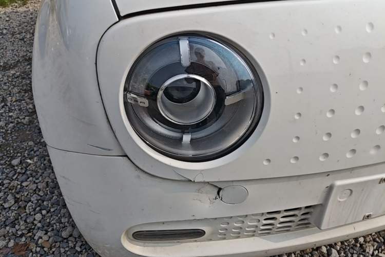 Used ORA Black Cat 2021 351 km Standard Version Right Front Headlight
