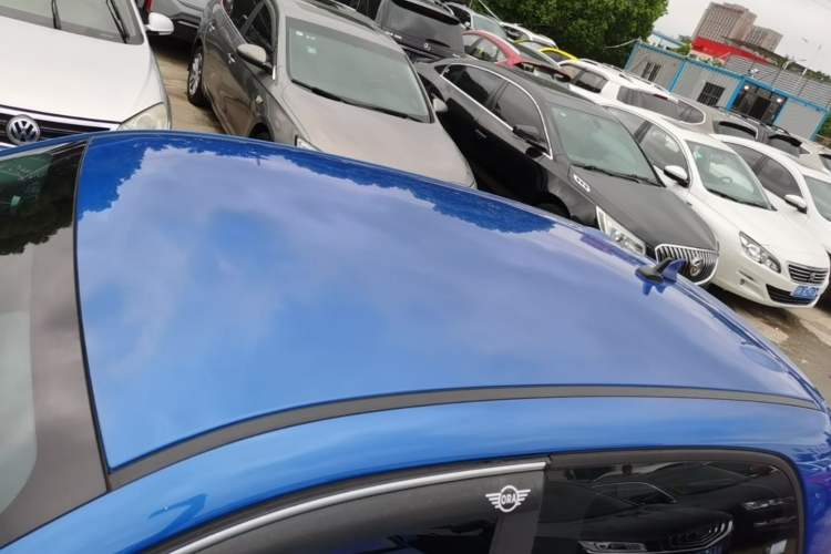 Used ORA Black Cat 2021 351 km Standard Version Roof