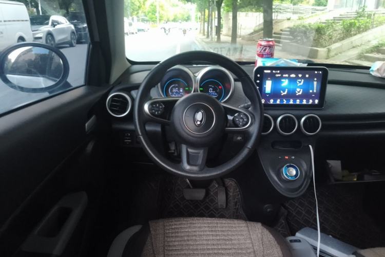 Used ORA Black Cat 2021 301 km Basic Version Steering Wheel