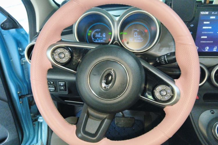 Used ORA Black Cat 2021 301 km Basic Version Steering Wheel