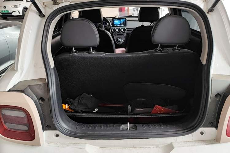 Used ORA Black Cat 2021 351 km Standard Version Trunk