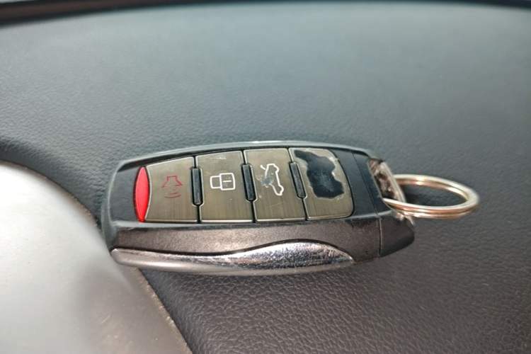 Used ORA Black Cat 2021 301km Cute Pet Edition Vehicle Key