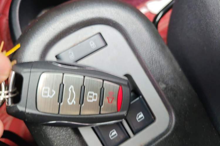 Used ORA Black Cat 2021 301km Cute Pet Edition Vehicle Key