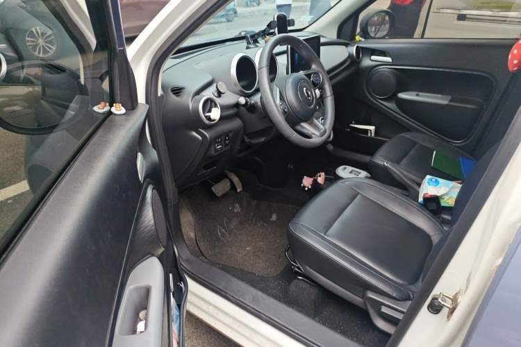 Used ORA Black Cat 2021 351 km Standard Version Driver Seat