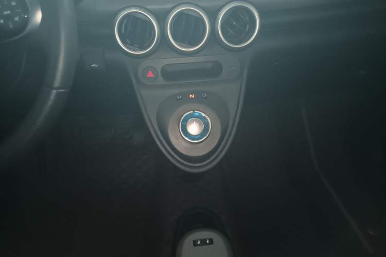 Used ORA Black Cat 2021 351 km Standard Version Gear Lever