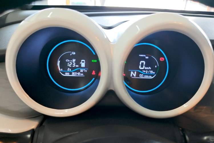 Used ORA Black Cat 2021 405 km Long-Range Version Instrument Cluster
