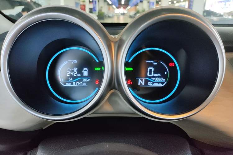 Used ORA Black Cat 2021 301 km Basic Version Instrument Cluster