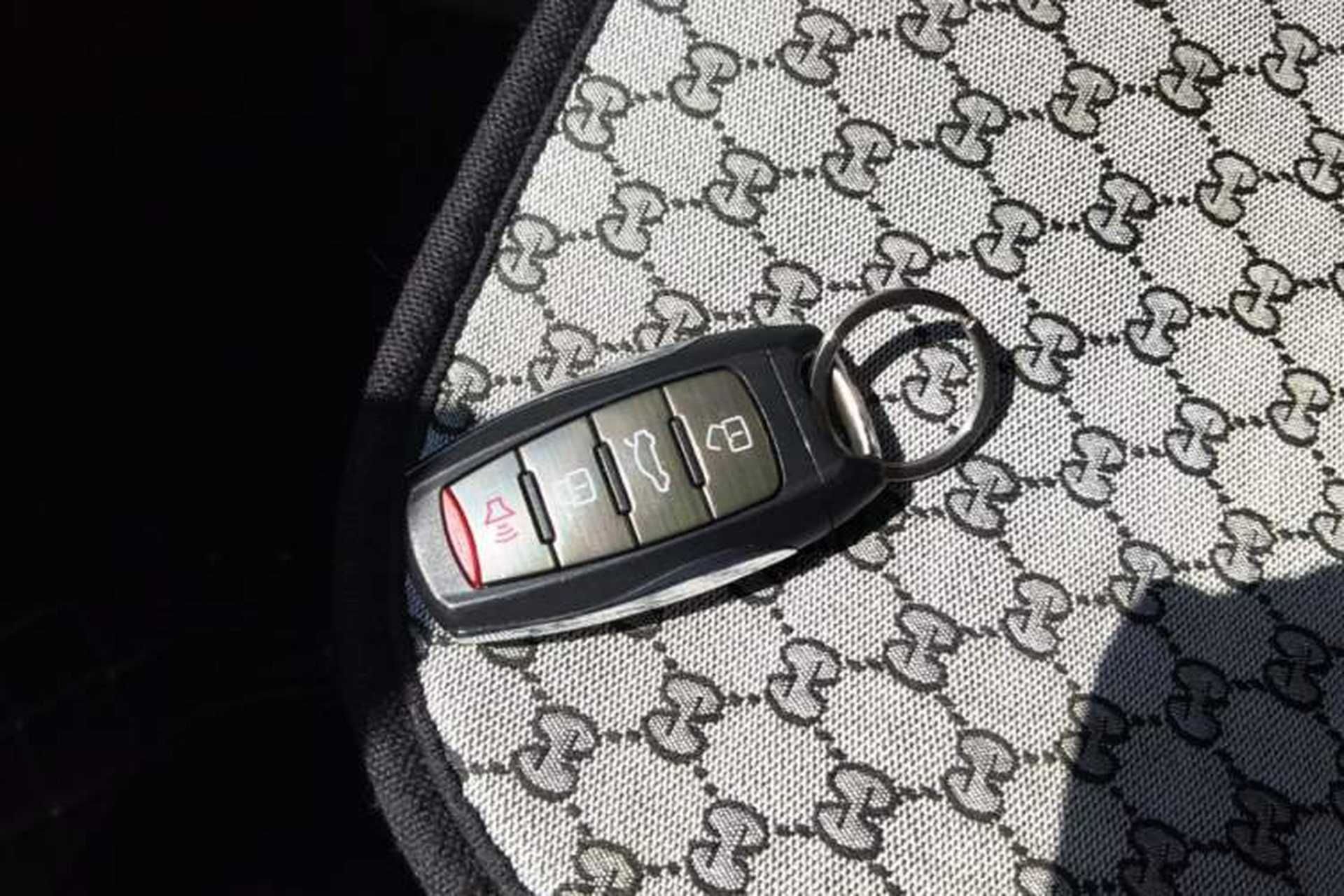 Used ORA Black Cat 2021 301km Cute Pet Edition Interior 1