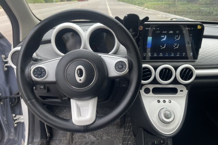 Used ORA Black Cat 2021 405 km Long-Range Version Interior 5