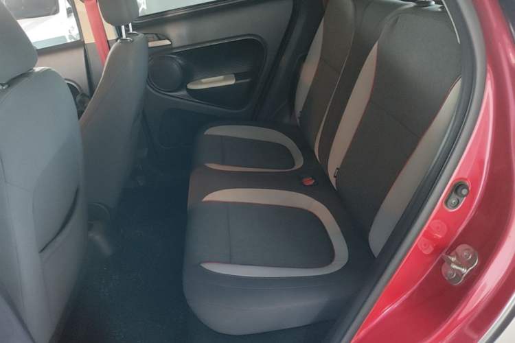 Used ORA Black Cat 2021 301 km Basic Version Left Rear Seat