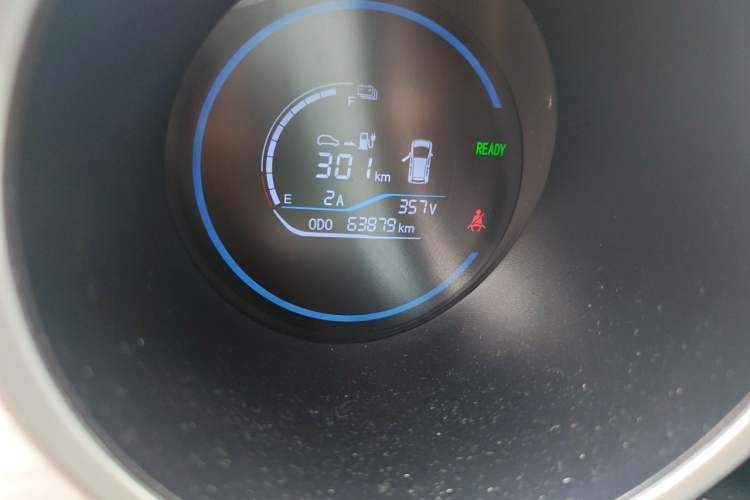 Used ORA Black Cat 2021 351 km Standard Version Odometer Close Up