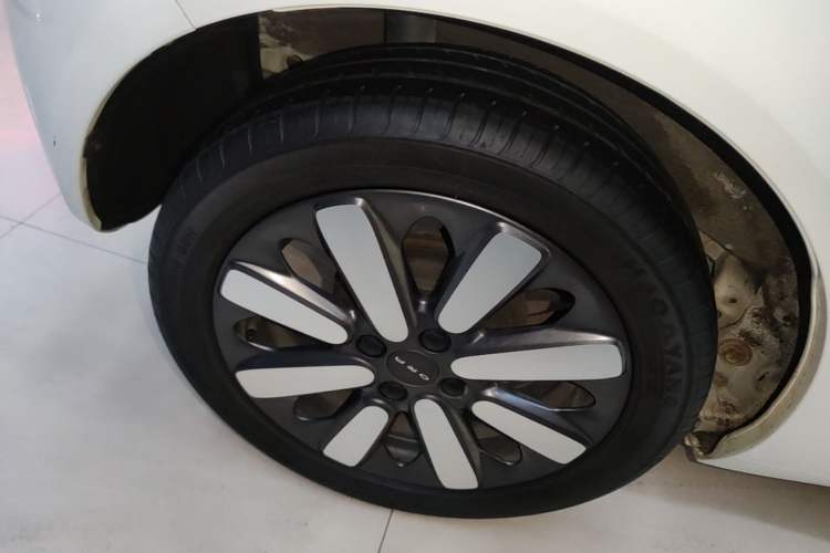 Used ORA Black Cat 2021 351 km Standard Version Right Rear Wheel Hub