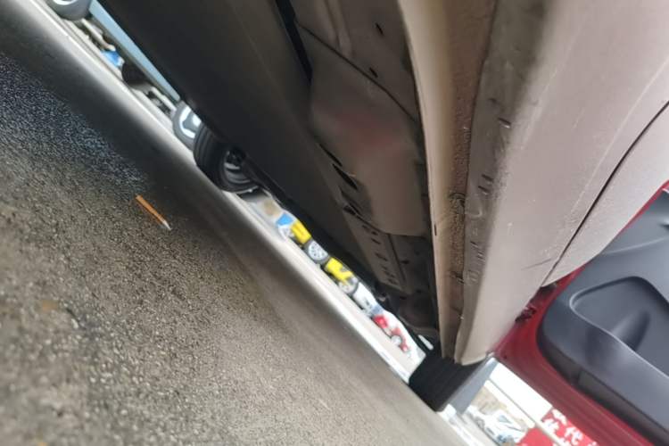 Used ORA Black Cat 2021 351 km Luxury Version Right Side Sill