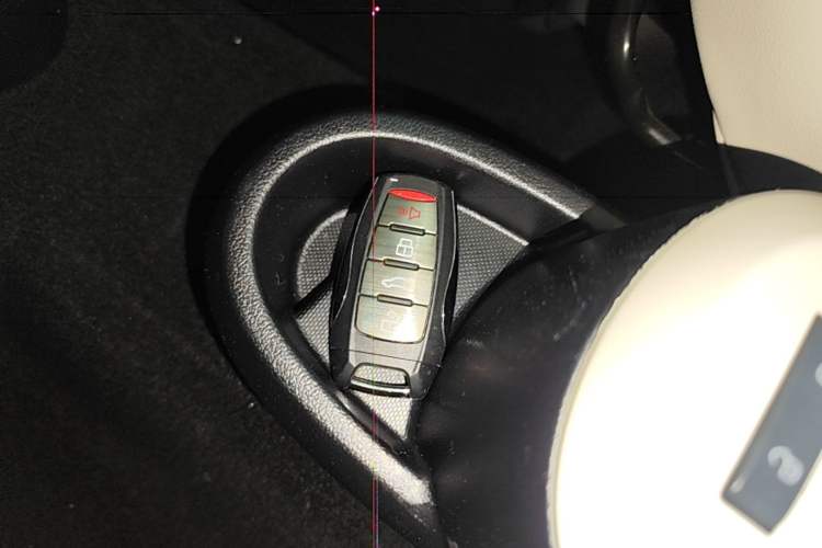 Used ORA Black Cat 2021 351 km Luxury Version Vehicle Key