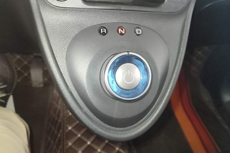 Used ORA Black Cat 2021 351 km Standard Version Gear Lever