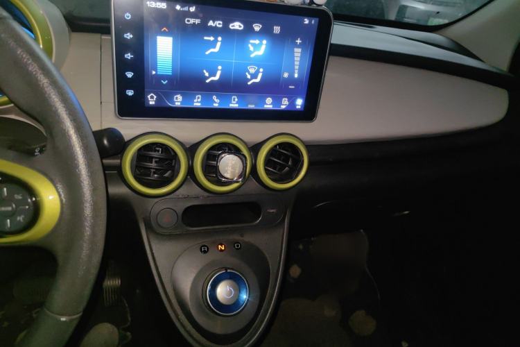 Used ORA Black Cat 2021 301 km Basic Version Audio And AC Panel