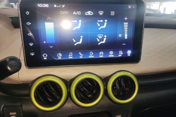 Used ORA Black Cat 2021 301 km Basic Version Audio And AC Panel