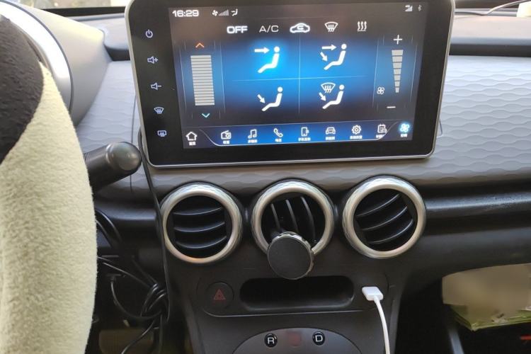 Used ORA Black Cat 2021 301 km Basic Version Audio And AC Panel