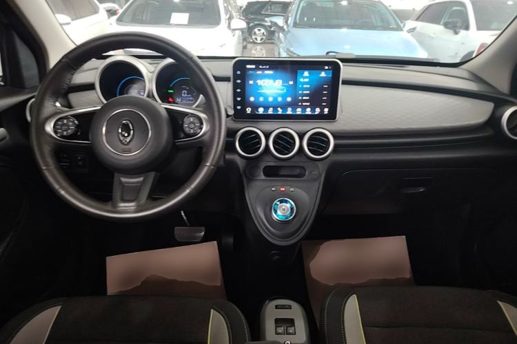 Used ORA Black Cat 2021 351 km Standard Version Center Console