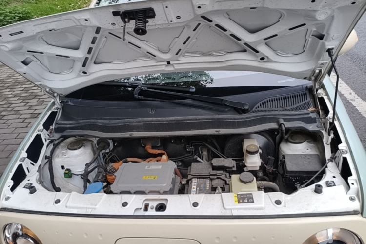 Used ORA Black Cat 2021 301 km Basic Version Engine Bay