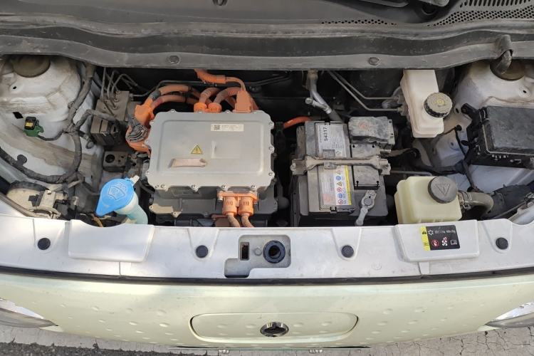 Used ORA Black Cat 2021 301 km Basic Version Engine Bay