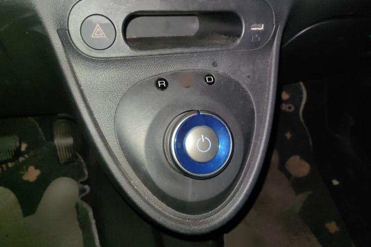 Used ORA Black Cat 2021 301 km Basic Version Gear Lever