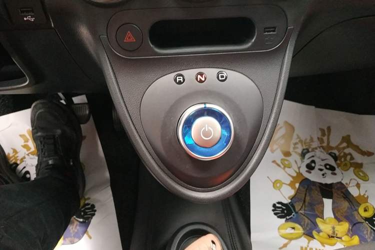 Used ORA Black Cat 2021 351 km Business Edition Gear Lever