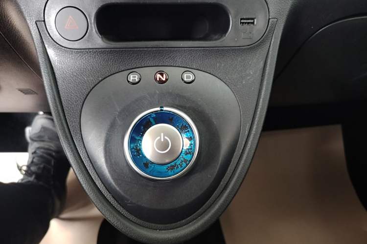 Used ORA Black Cat 2021 351 km Standard Version Gear Lever