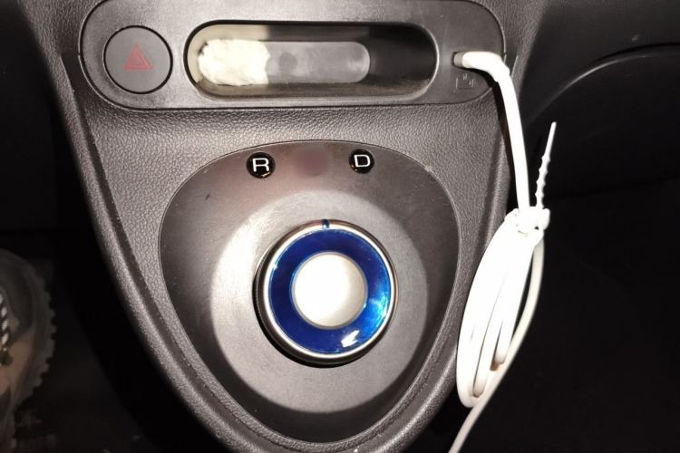 Used ORA Black Cat 2021 351 km Luxury Version Gear Lever