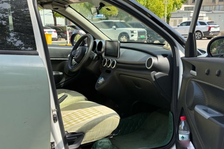 Used ORA Black Cat 2021 301 km Basic Version Interior 1