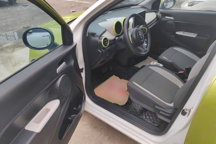 Used ORA Black Cat 2021 351 km Standard Version Interior 2