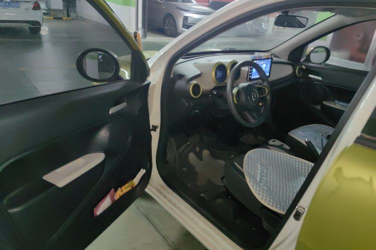 Used ORA Black Cat 2021 301 km Basic Version Interior 3