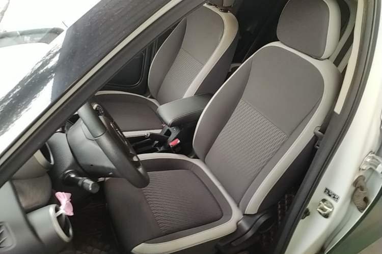 Used ORA Black Cat 2021 301 km Basic Version Left Front Seat