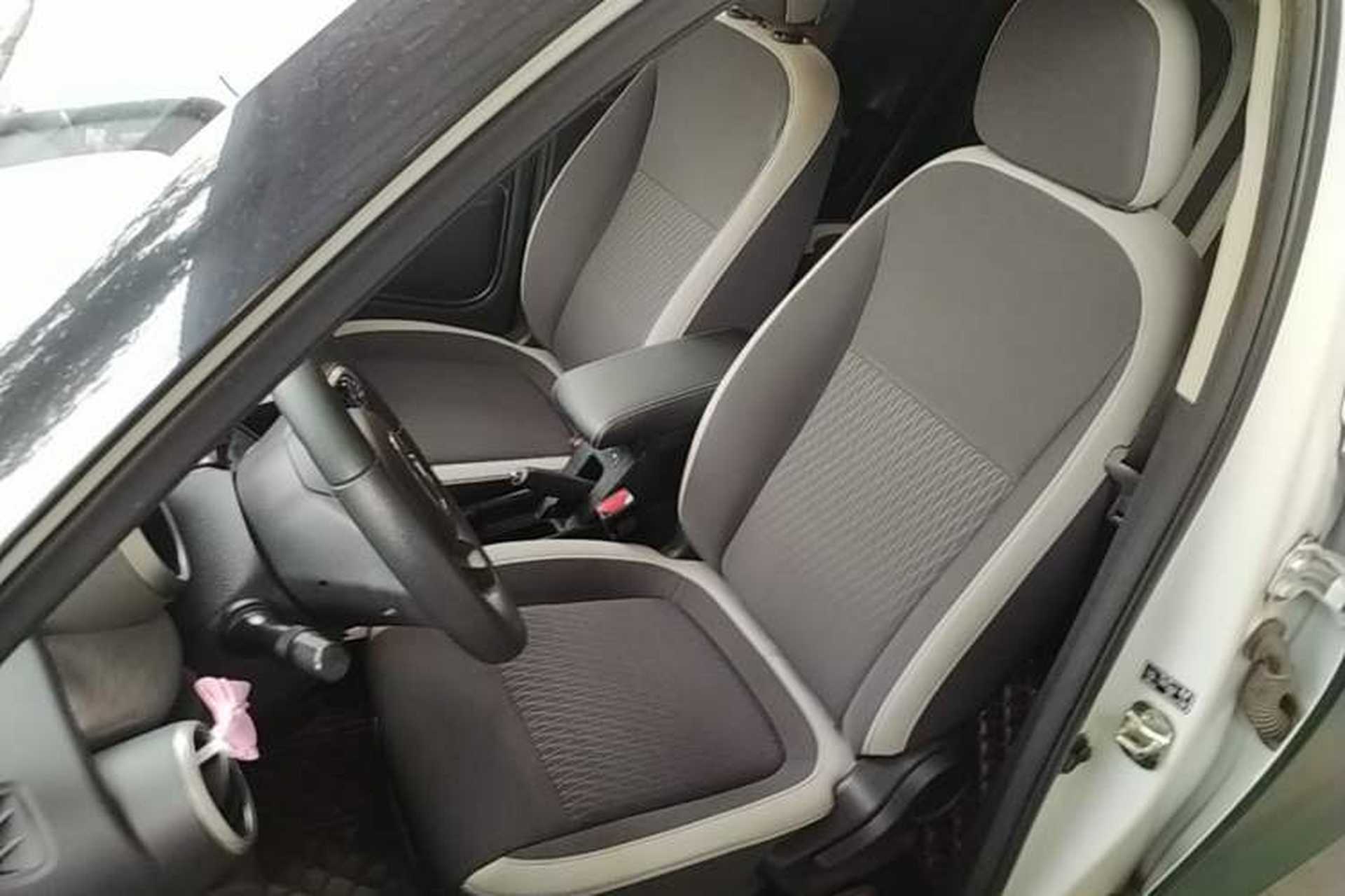 Used ORA Black Cat 2021 301 km Basic Version Left Front Seat