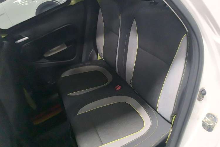 Used ORA Black Cat 2021 301 km Basic Version Left Rear Seat
