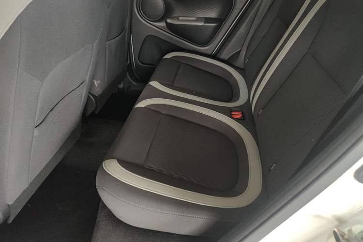 Used ORA Black Cat 2021 301 km Basic Version Left Rear Seat