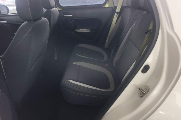 Used ORA Black Cat 2021 351 km Standard Version Left Rear Seat