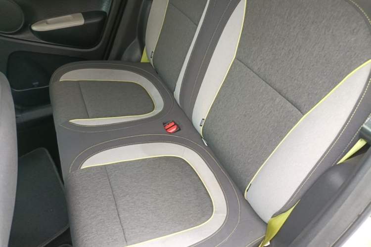 Used ORA Black Cat 2021 301 km Basic Version Left Rear Seat